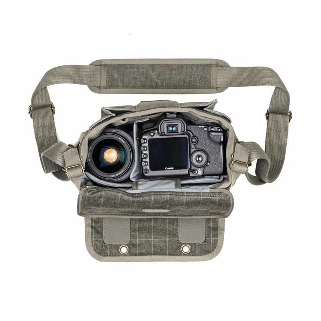 Think Tank Retrospective Schwarz Foto Köberl