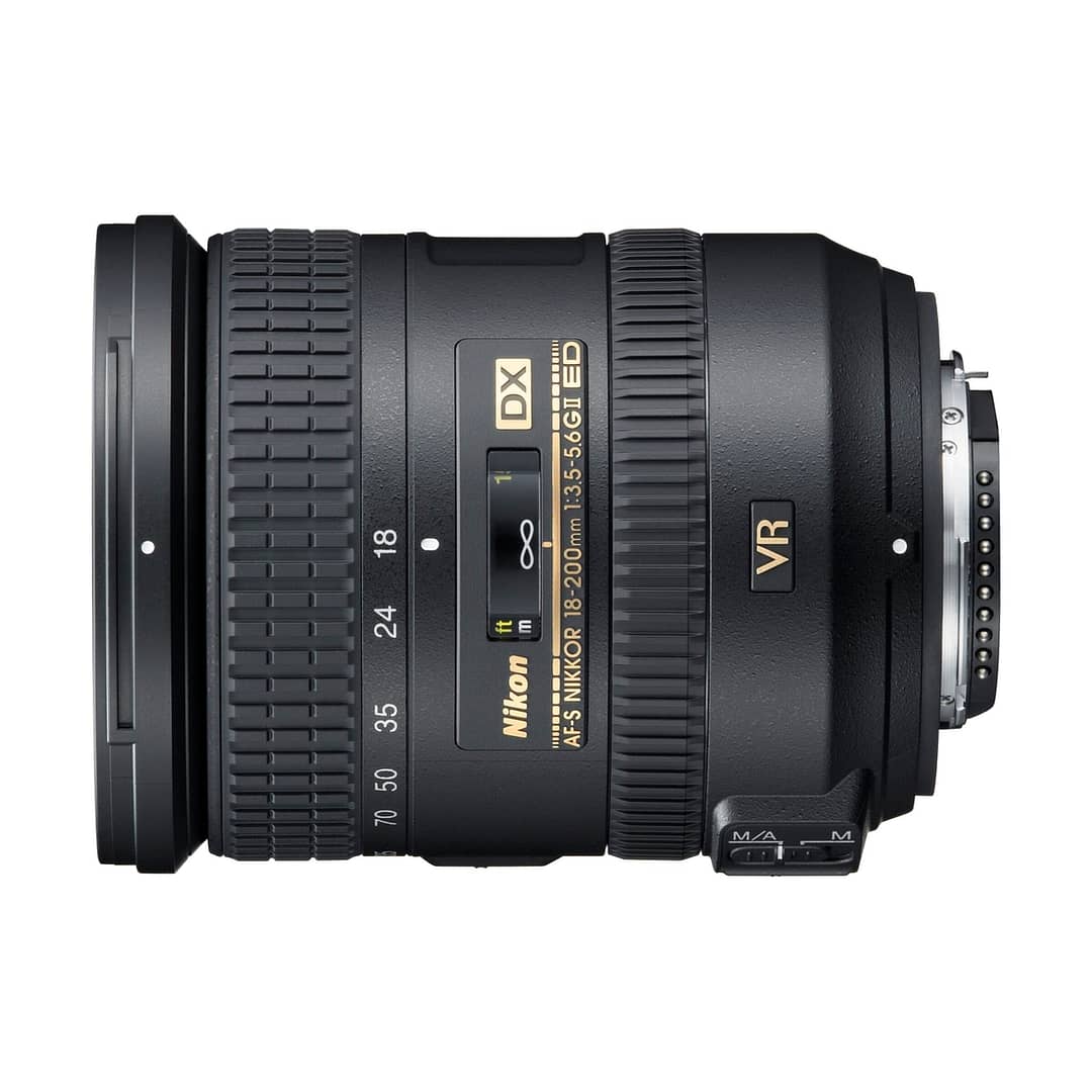 Nikon AF-S DX 18-200mm f/3,5-5,6 G ED VR II