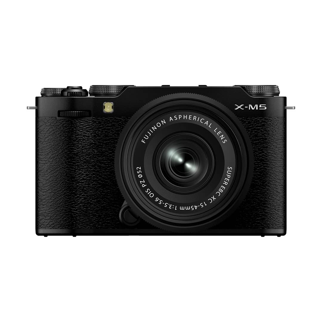 FUJIFILM X-M5 + XC 15-45mm OIS PZ: Schwarz