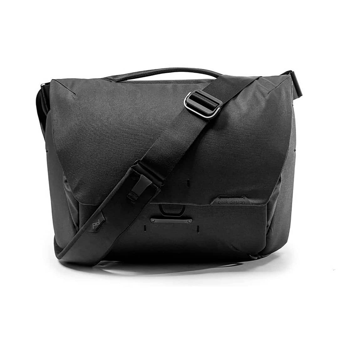 peak_design_everyday_messenger_v2_bk_01