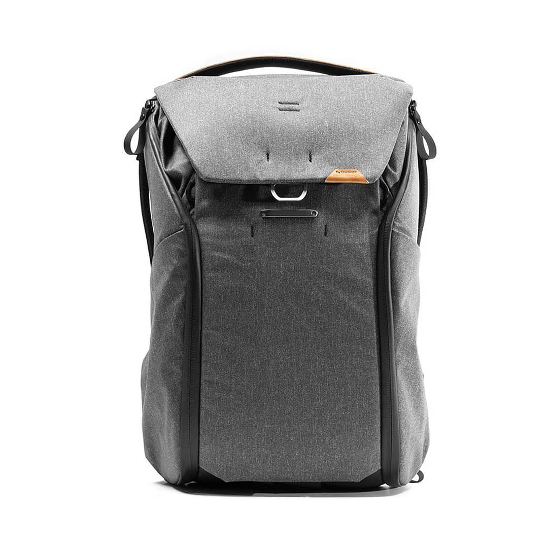 peak_design_everyday_backpack_v2_30l_charcoal_01